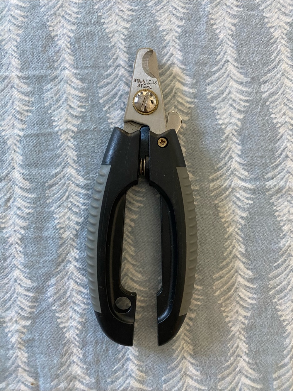 Stainless Steel Pet Nail Clippers - Black & Gray Rubber Handle